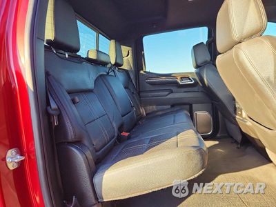 Zdjęcie 10 z 12 samochodu: 2025 CHEVROLET SILVERADO K1500 HIGH COUNTRY VIN:1GCUKJEL4SZ198939 - miniatura
