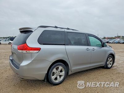 Trzecie zdjęcie samochodu z tyłu: 2011 TOYOTA SIENNA LE VIN:5TDKK3DC4BS114852 - miniatura