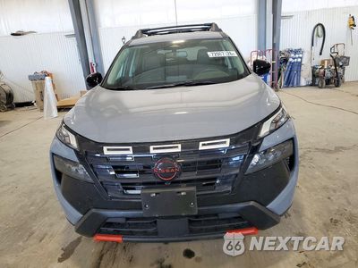 Piąte zdjęcie samochodu w środku: 2026 NISSAN ROGUE ROCK CREEK VIN:5N1BT3BB0TC672347 - miniatura