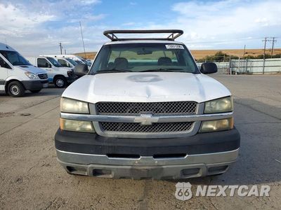 Piąte zdjęcie samochodu w środku: 2004 CHEVROLET SILVERADO C2500 HEAVY DUTY VIN:1GCHC24U04E282393 - miniatura
