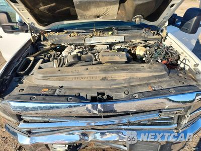 Zdjęcie 11 z 12 samochodu: 2018 CHEVROLET SILVERADO K2500 HEAVY DUTY VIN:1GC1KUEY2JF183775 - miniatura