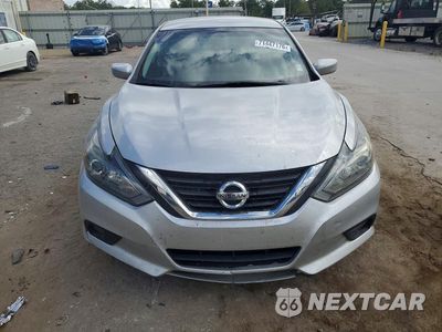 Piąte zdjęcie samochodu w środku: 2017 NISSAN ALTIMA 2.5 SR VIN:1N4AL3AP9HC108092 - miniatura