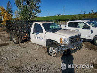 Czwarte zdjęcie samochodu z boku: 2012 CHEVROLET SILVERADO C3500 VIN:1GB3CZCG9CF121410 - miniatura