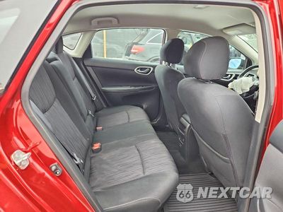 Zdjęcie 10 z 12 samochodu: 2019 NISSAN SENTRA SV VIN:3N1AB7AP8KY412066 - miniatura