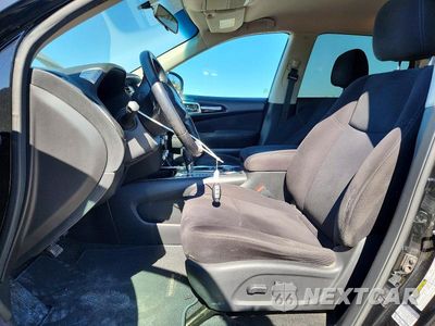 Zdjęcie 7 z 14 samochodu: 2014 NISSAN PATHFINDER SV VIN:5N1AR2MM0EC628810 - miniatura