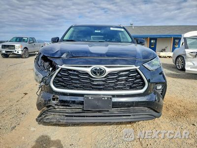 Piąte zdjęcie samochodu w środku: 2024 TOYOTA HIGHLANDER XLE VIN:5TDKDRBH6RS528995 - miniatura