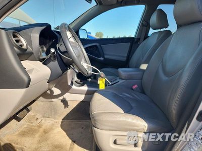 Zdjęcie 7 z 12 samochodu: 2007 TOYOTA RAV4 LIMITED VIN:JTMBK31V275038034 - miniatura