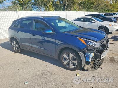 Czwarte zdjęcie samochodu z boku: 2020 KIA NIRO LX VIN:KNDCB3LC5L5375632 - miniatura