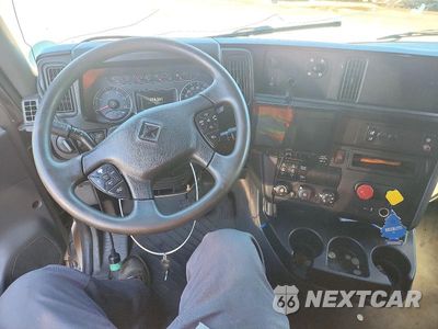 Zdjęcie 8 z 14 samochodu: 2018 INTERNATIONAL LT625 VIN:3HSDZAPR1JN055199 - miniatura