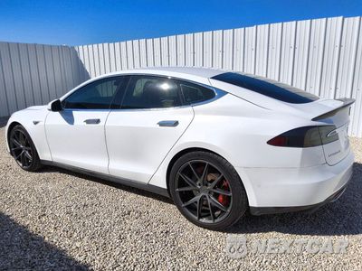 Drugie zdjęcie samochodu z przodu: 2015 TESLA MODEL S 85 VIN:5YJSA1H18FFP68876 - miniatura