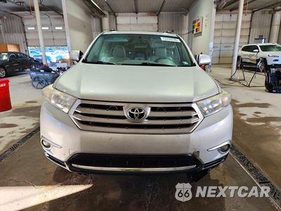 Piąte zdjęcie samochodu w środku: 2011 TOYOTA HIGHLANDER LIMITED VIN:5TDDK3EH2BS049941 - miniatura
