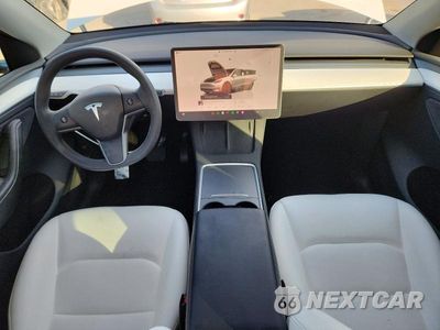 Zdjęcie 8 z 14 samochodu: 2023 TESLA MODEL Y VIN:7SAYGDEE5PA118647 - miniatura