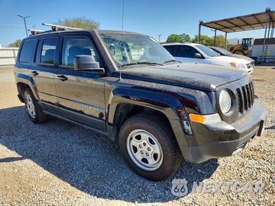 Czwarte zdjęcie samochodu z boku: 2015 JEEP PATRIOT SPORT VIN:1C4NJPBB3FD361993 - miniatura