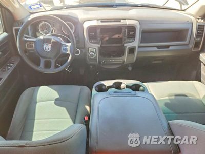 Zdjęcie 8 z 13 samochodu: 2016 RAM 1500 ST VIN:3C6RR6KT7GG206212 - miniatura