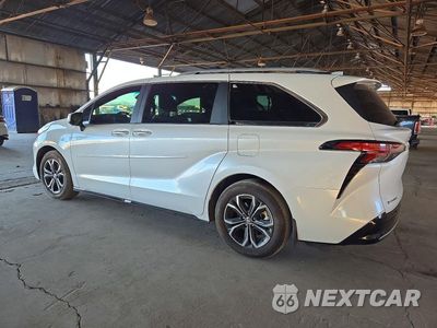 Drugie zdjęcie samochodu z przodu: 2025 TOYOTA SIENNA PLATINUM 7-PASSENGER VIN:5TDESKFC4SS162890 - miniatura