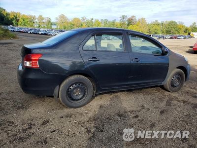 Trzecie zdjęcie samochodu z tyłu: 2010 TOYOTA YARIS BASE VIN:JTDBT4K34A1356039 - miniatura