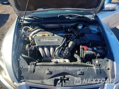 Zdjęcie 11 z 12 samochodu: 2004 HONDA ACCORD EX VIN:1HGCM56854A072017 - miniatura