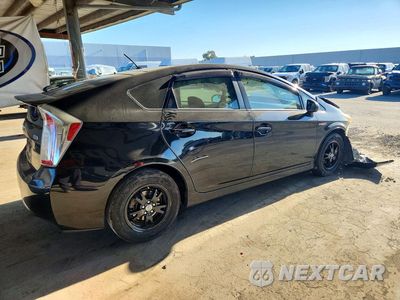 Trzecie zdjęcie samochodu z tyłu: 2015 TOYOTA PRIUS TWO VIN:JTDKN3DU1F1876331 - miniatura
