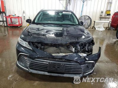 Piąte zdjęcie samochodu w środku: 2021 TOYOTA CAMRY LE VIN:4T1C31AK3MU559854 - miniatura