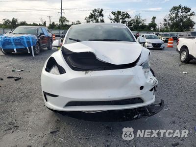 Piąte zdjęcie samochodu w środku: 2023 TESLA MODEL Y VIN:7SAYGDEF3PF667274 - miniatura