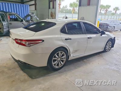 Trzecie zdjęcie samochodu z tyłu: 2019 TOYOTA CAMRY LE VIN:4T1B11HK6KU759082 - miniatura