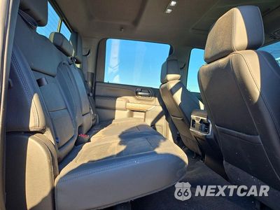 Zdjęcie 10 z 12 samochodu: 2021 GMC SIERRA K2500 DENALI VIN:1GT19REY5MF222257 - miniatura