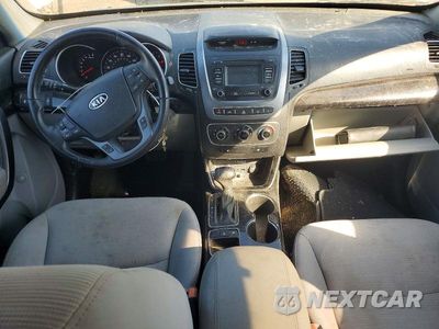 Zdjęcie 8 z 12 samochodu: 2014 KIA SORENTO LX VIN:5XYKT3A62EG528449 - miniatura