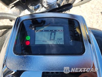 Zdjęcie 7 z 9 samochodu: 2007 HONDA VTX1800 C1 VIN:1HFSC46037A500646 - miniatura