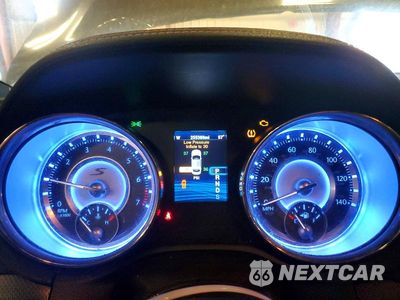 Zdjęcie 9 z 12 samochodu: 2014 CHRYSLER 300 S VIN:2C3CCAGG9EH357200 - miniatura