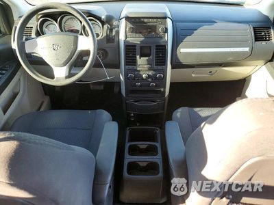 Zdjęcie 8 z 13 samochodu: 2010 DODGE GRAND CARAVAN SE VIN:2D4RN4DE1AR203544 - miniatura