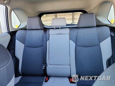Zdjęcie 10 z 13 samochodu: 2019 TOYOTA RAV4 XLE VIN:JTMP1RFV4KD507997 - miniatura
