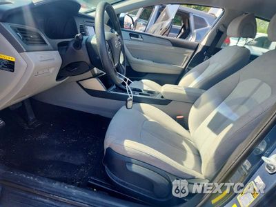 Zdjęcie 7 z 12 samochodu: 2016 HYUNDAI SONATA HYBRID SE VIN:KMHE24L17GA042290 - miniatura