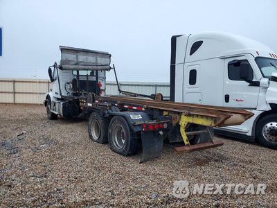 Drugie zdjęcie samochodu z przodu: 2016 VOLVO VHD ROLL-OFF CONTAINER TRUCK VIN:4V5KC9DF9GN966671 - miniatura