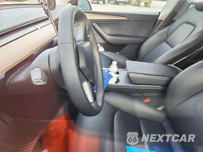 Zdjęcie 7 z 12 samochodu: 2024 TESLA MODEL Y VIN:7SAYGAEE0RF011400 - miniatura