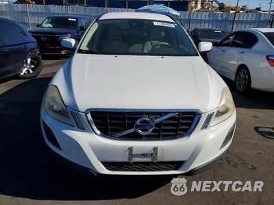 Piąte zdjęcie samochodu w środku: 2012 VOLVO XC60 3.2 VIN:YV4940DL2C2315050 - miniatura