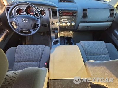 Zdjęcie 8 z 12 samochodu: 2011 TOYOTA TUNDRA CREWMAX SR5 VIN:5TFDY5F17BX174908 - miniatura