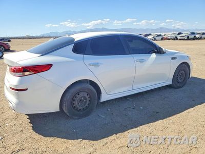 Trzecie zdjęcie samochodu z tyłu: 2020 KIA OPTIMA LX VIN:5XXGT4L34LG428353 - miniatura