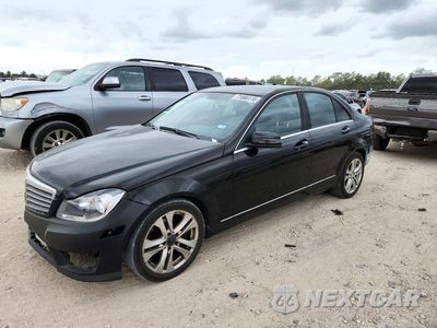2014 MERCEDES-BENZ C 250 WDDGF4HB1EG249583 - główne zdjęcie licytacji z USA - miniatura