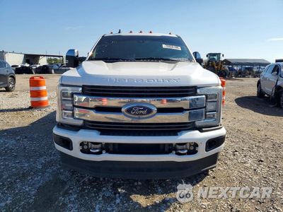Piąte zdjęcie samochodu w środku: 2019 FORD F250 SUPER DUTY VIN:1FT7W2BT8KEF77395 - miniatura