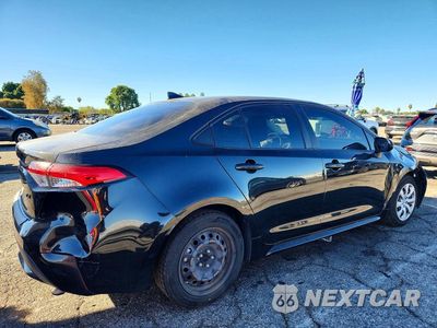 Trzecie zdjęcie samochodu z tyłu: 2022 TOYOTA COROLLA LE VIN:JTDEPMAEXNJ200498 - miniatura