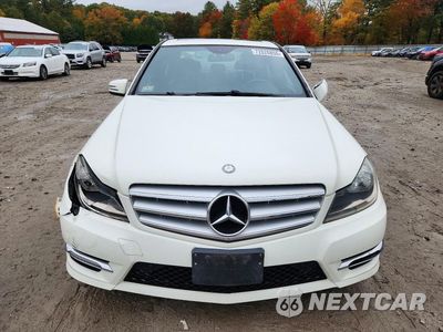 Piąte zdjęcie samochodu w środku: 2012 MERCEDES-BENZ C 300 4MATIC VIN:WDDGF8BB6CR193352 - miniatura