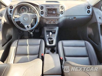 Zdjęcie 8 z 13 samochodu: 2017 VOLKSWAGEN TIGUAN S VIN:WVGBV7AX0HW507175 - miniatura