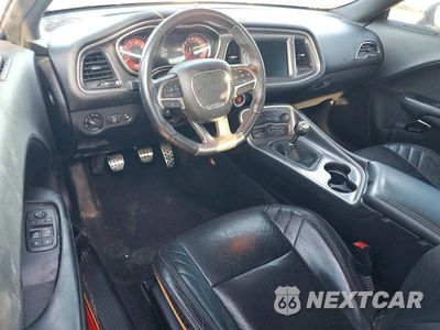 Zdjęcie 8 z 12 samochodu: 2016 DODGE CHALLENGER SRT HELLCAT VIN:2C3CDZC95GH199542 - miniatura
