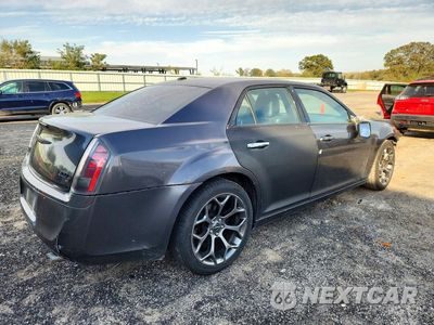 Trzecie zdjęcie samochodu z tyłu: 2014 CHRYSLER 300 S VIN:2C3CCABG6EH327904 - miniatura