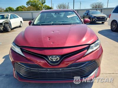 Piąte zdjęcie samochodu w środku: 2020 TOYOTA CAMRY LE VIN:4T1C11AK0LU939593 - miniatura