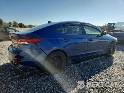 Trzecie zdjęcie samochodu z tyłu: 2018 HYUNDAI ELANTRA VALUE EDITION VIN:5NPD84LF3JH365391 - miniatura