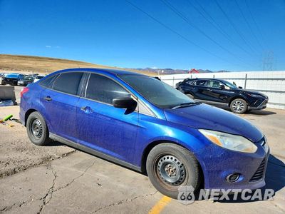 Czwarte zdjęcie samochodu z boku: 2012 FORD FOCUS S VIN:1FAHP3E21CL254450 - miniatura