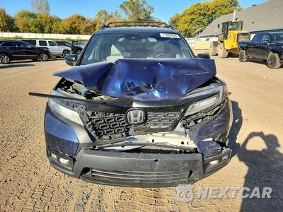 Piąte zdjęcie samochodu w środku: 2019 HONDA PASSPORT TOURING VIN:5FNYF8H95KB002799 - miniatura