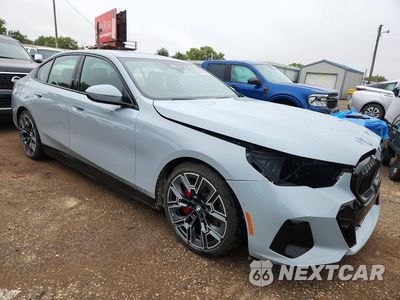 Czwarte zdjęcie samochodu z boku: 2026 BMW I5 XDRIVE 40 VIN:WBY33HG03TCW08217 - miniatura