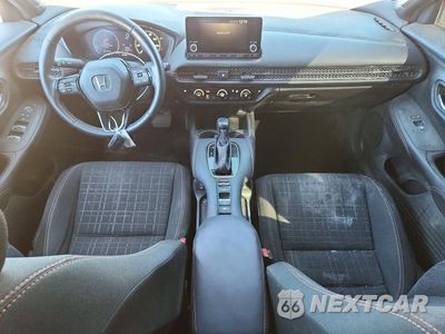 Zdjęcie 8 z 13 samochodu: 2025 HONDA HR-V SPORT VIN:3CZRZ2H58SM717698 - miniatura